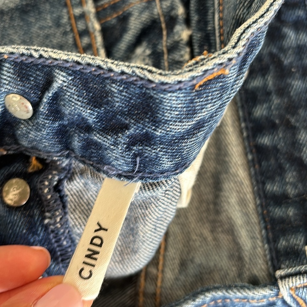 New GRLFRND Cindy Cut Off Distressed Jean Short in All Shook Up Size 24 - Picture 7 of 9